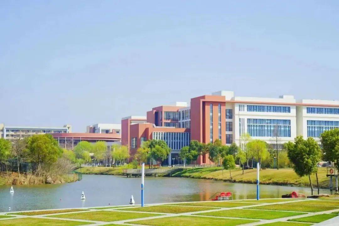 华东理工大学官网