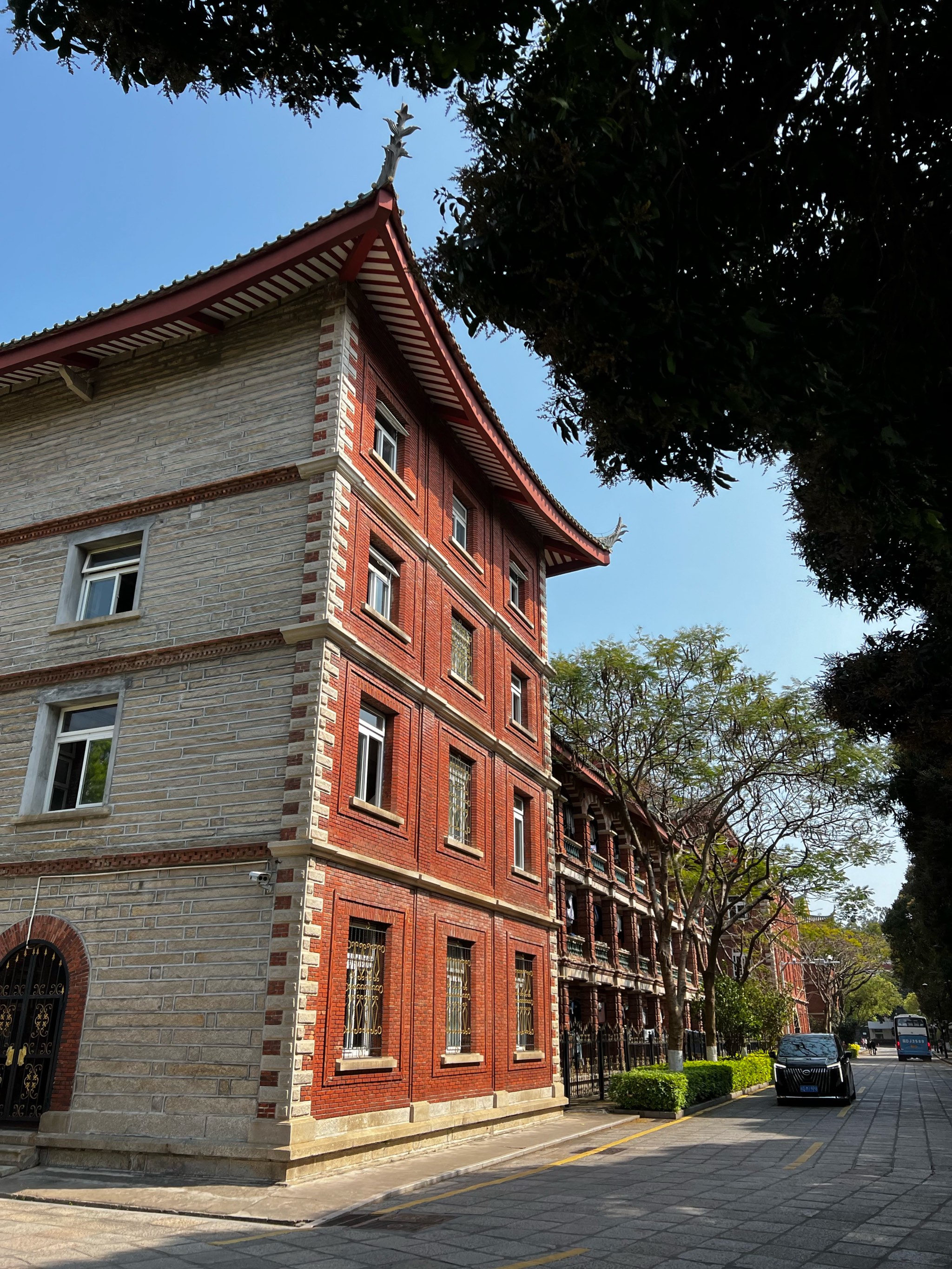 厦门大学是985吗